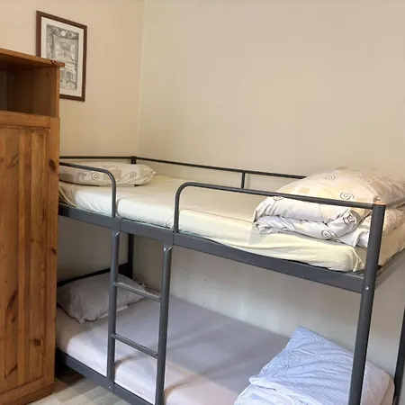 Hostel Mdzz *